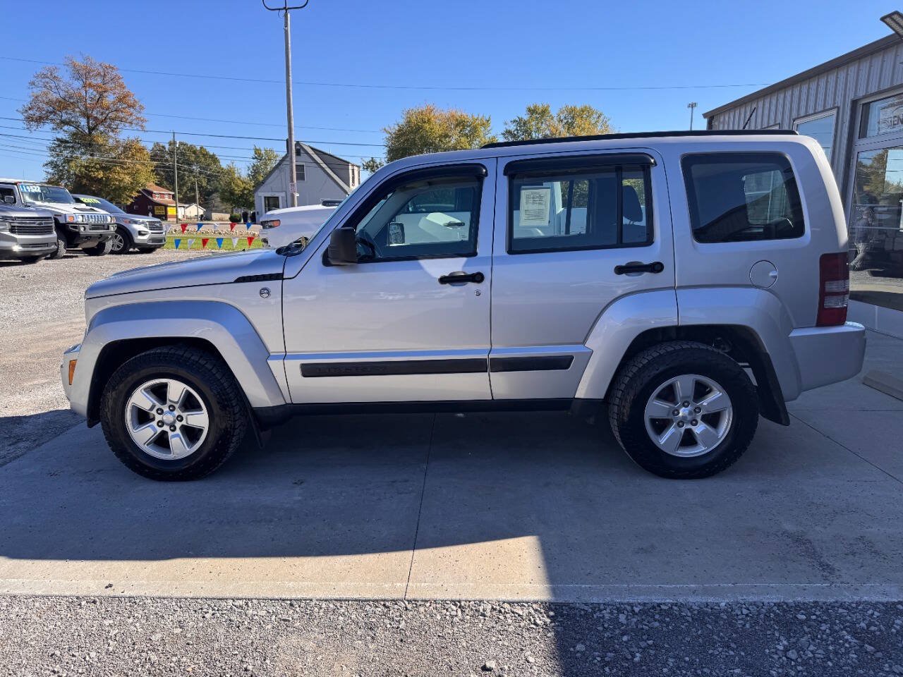 Used 2011 Jeep Liberty Sport AWD/4WD image 5