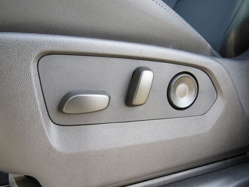 New 2026 GMC Sierra 1500 SLT w/ SLT Premium Plus Package image 43