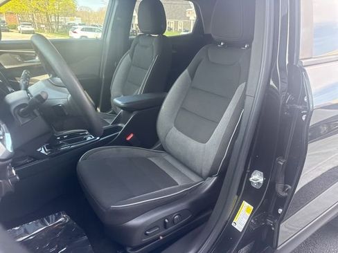 Used 2021 Chevrolet TrailBlazer LT w/ Convenience Package AWD/4WD image 11