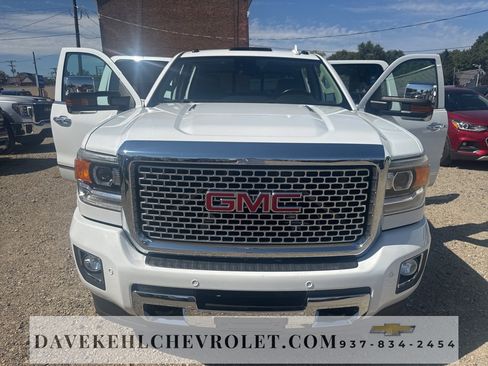 Used 2015 GMC Sierra 3500 Denali w/ Duramax Plus Package image 46