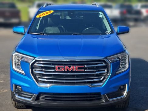 Used 2024 GMC Terrain SLT w/ LPO, Floor Liner Package AWD/4WD image 12