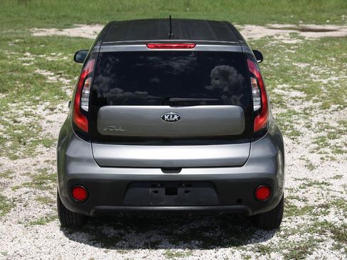 Used 2018 Kia Soul FWD image 9