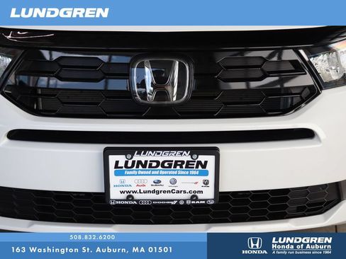 Used 2025 Honda Odyssey Touring image 40