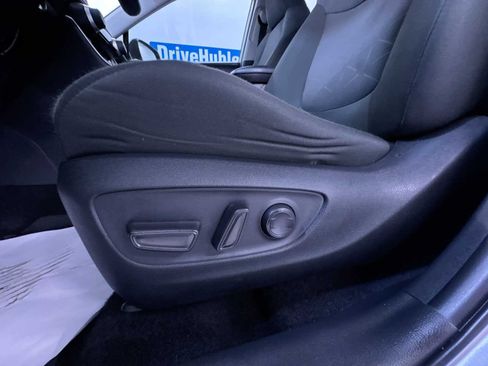 Used 2025 Toyota RAV4 XLE w/ Convenience Package FWD image 13