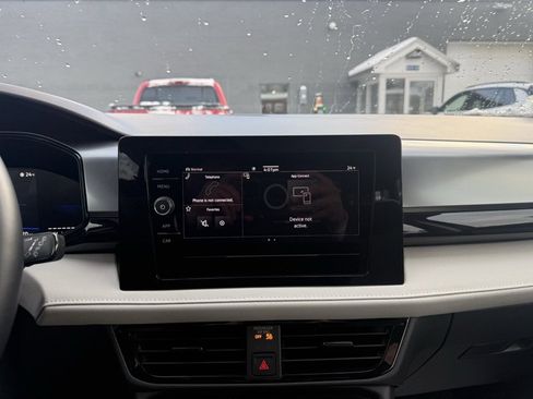 Used 2025 Volkswagen Taos S image 13