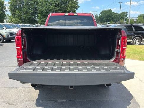 Used 2025 RAM 1500 Limited w/ Off Road Group AWD/4WD image 8