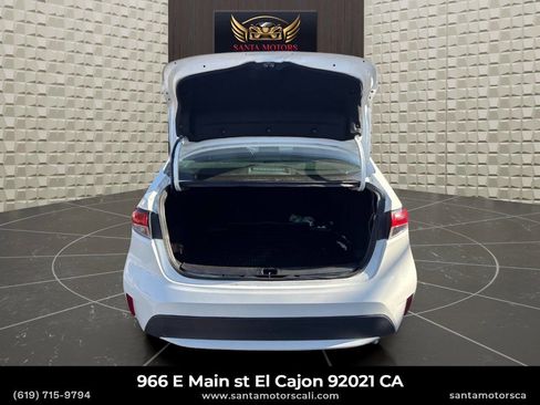 Used 2021 Toyota Corolla LE FWD image 26