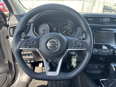Used 2021 Nissan Rogue Sport S FWD image 11