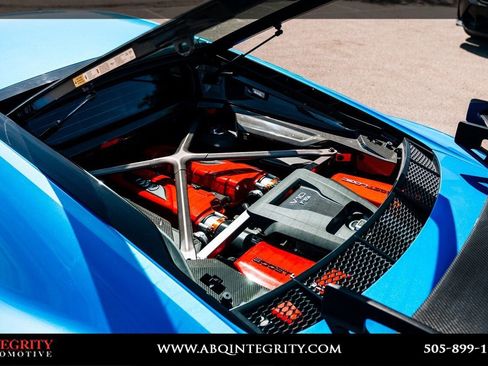 Used 2017 Audi R8 V10 w/ Carbon Exterior Package image 47