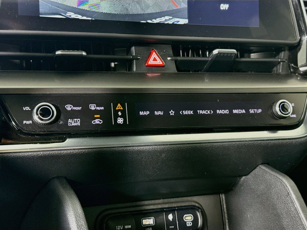 Certified 2023 Kia Sportage EX AWD/4WD image 10