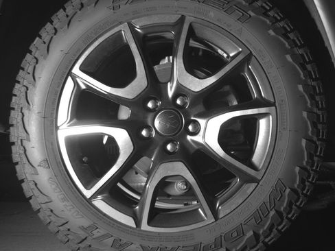 Used 2025 Jeep Compass Trailhawk AWD/4WD image 15