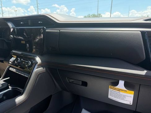 New 2026 GMC Sierra 1500 AT4 w/ AT4 Premium Package AWD/4WD image 33