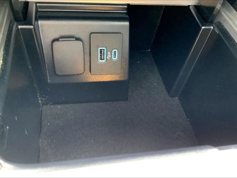 Certified 2022 Ford Explorer ST w/ Equipment Group 401A image 33