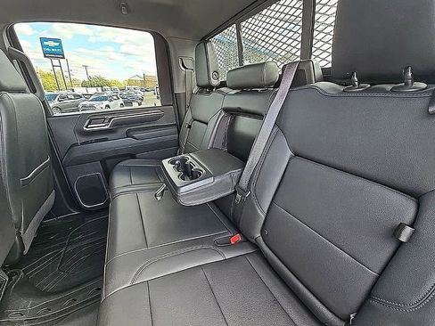 Used 2024 Chevrolet Silverado 2500 LT w/ Convenience Package image 40