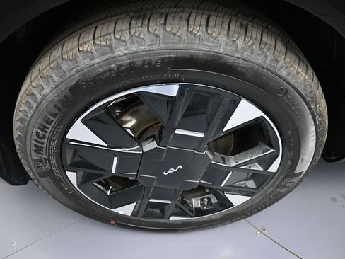 New 2026 Kia Sportage SX FWD image 14