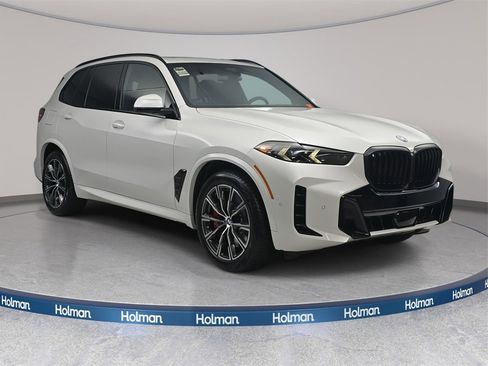 New 2026 BMW X5 xDrive50e w/ M Sport Package image 3