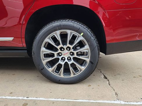 New 2026 GMC Yukon Denali w/ Denali Reserve Package AWD/4WD image 65