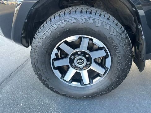 Used 2023 Toyota 4Runner TRD Off-Road Premium w/ Moonroof Package AWD/4WD image 33