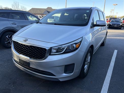 Used 2016 Kia Sedona LX w/ Option Group 020 image 3