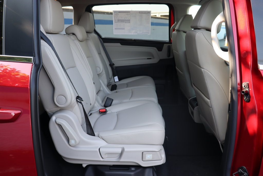 New 2027 Honda Odyssey EX-L image 14