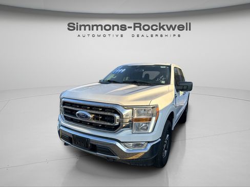 Used 2023 Ford F150 XLT w/ XTR Package image 3