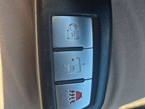 Used 2016 Nissan Rogue S w/ Appearance Package AWD/4WD image 41