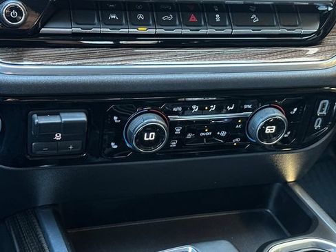 Used 2024 Chevrolet Silverado 1500 LT Trail Boss w/ Convenience Package II AWD/4WD image 26