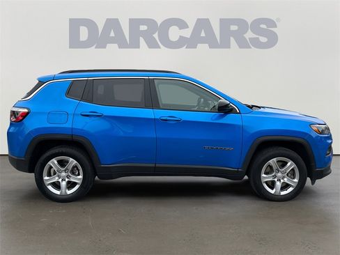 Used 2024 Jeep Compass Latitude image 8