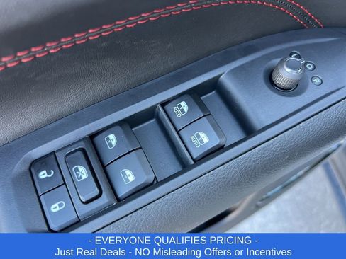 New 2026 Jeep Compass Trailhawk image 10