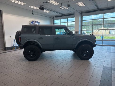 Used 2022 Ford Bronco Outer Banks AWD/4WD image 16