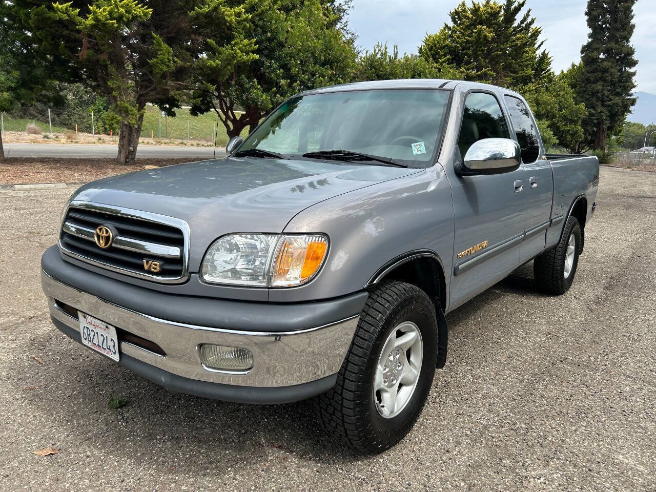 Used 2000 Toyota Tundra SR5 AWD/4WD image 2
