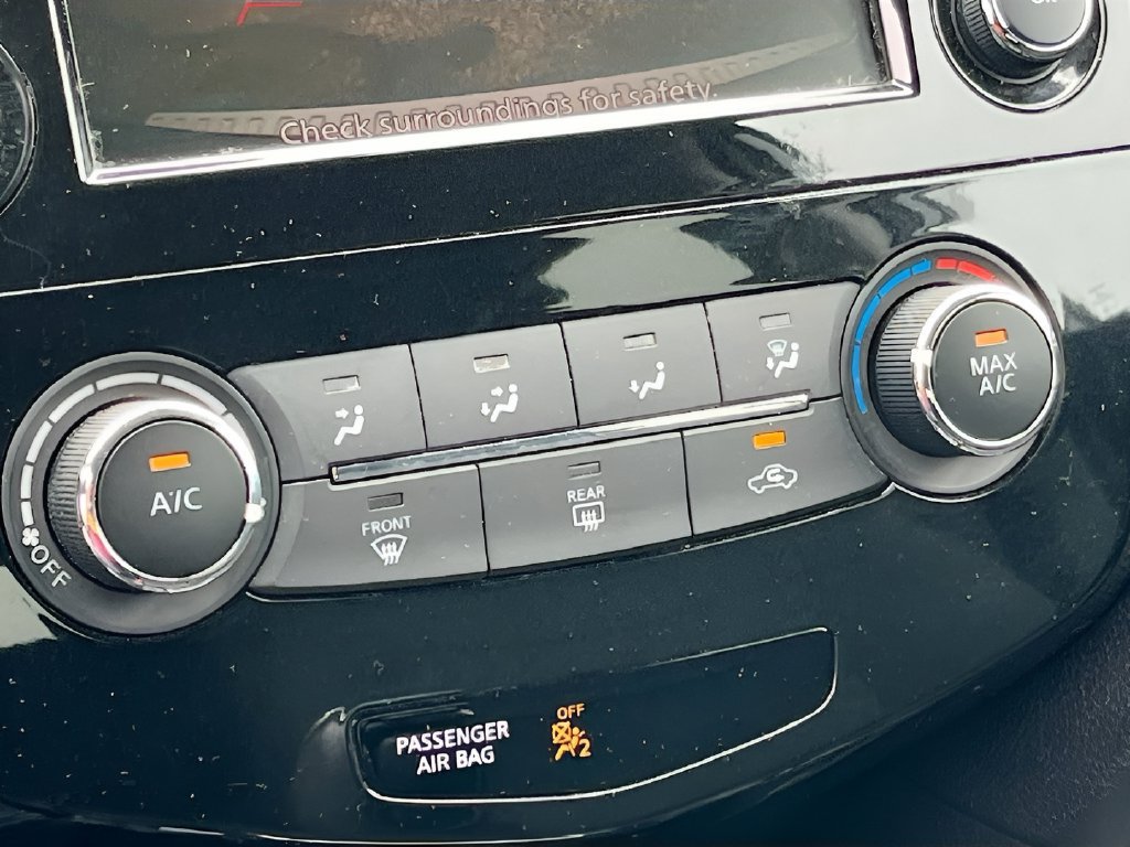 Used 2019 Nissan Rogue S w/ Special Edition Package AWD/4WD image 15