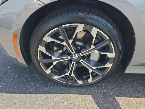Used 2025 BMW 330i Sedan RWD image 7