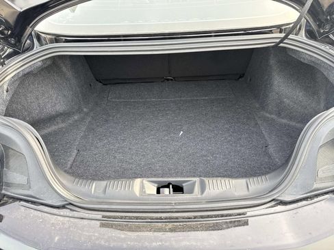 Used 2024 Ford Mustang Premium image 8