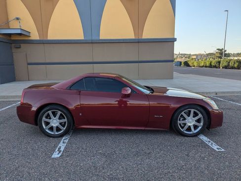 Used 2006 Cadillac XLR Base image 11