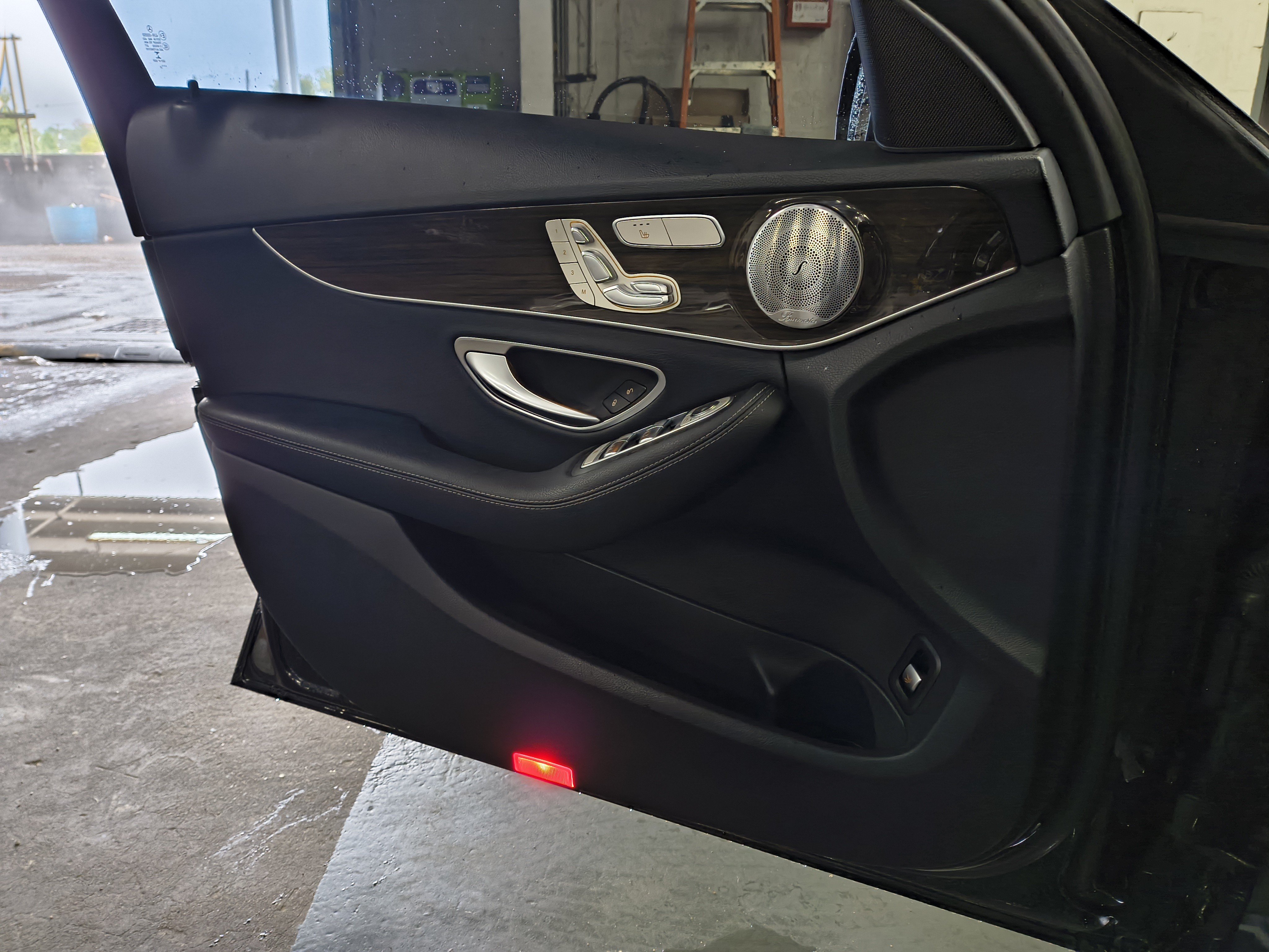 Used 2018 Mercedes-Benz C 300 Sedan image 24