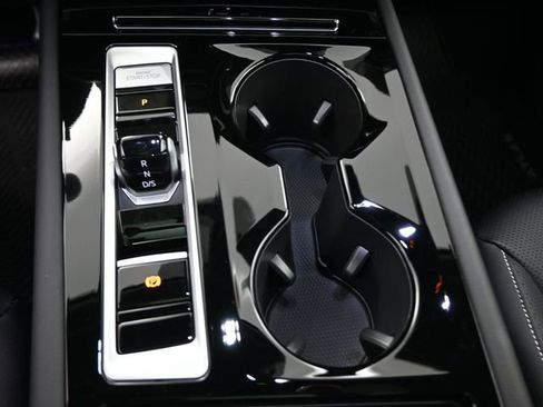 New 2026 Volkswagen Atlas SE image 9