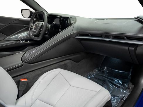 Used 2025 Chevrolet Corvette Stingray Coupe image 51