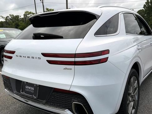Certified 2025 Genesis GV70 2.5T AWD/4WD image 6