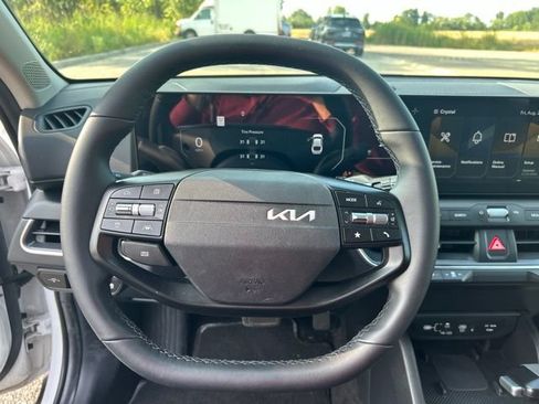 Used 2025 Kia K4 EX FWD image 9