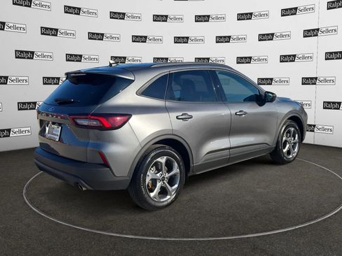 Used 2025 Ford Escape ST-Line image 6