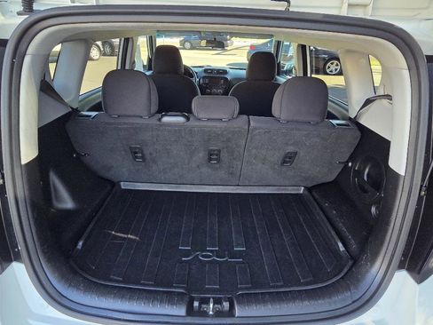 Used 2018 Kia Soul FWD image 19