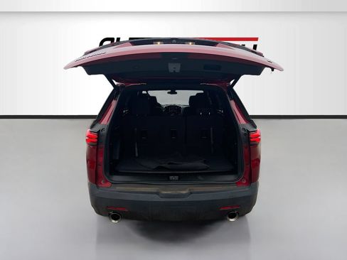 Used 2023 Chevrolet Traverse LT FWD image 25