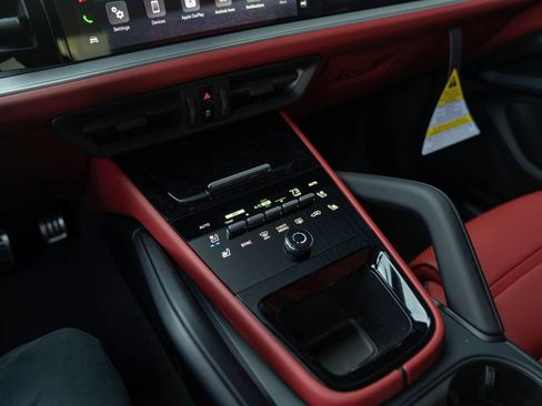 New 2026 Porsche Cayenne S AWD/4WD image 22
