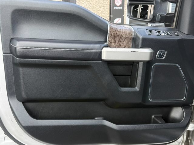 Used 2017 Ford F250 Lariat w/ Lariat Ultimate Package AWD/4WD image 32
