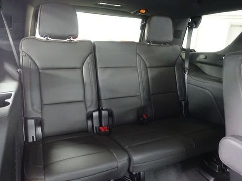 Used 2024 Chevrolet Tahoe High Country w/ Advanced Technology Package AWD/4WD image 32