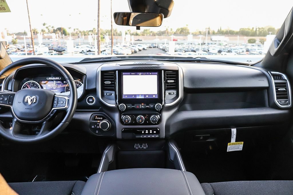 New 2026 RAM 1500 Express AWD/4WD image 15
