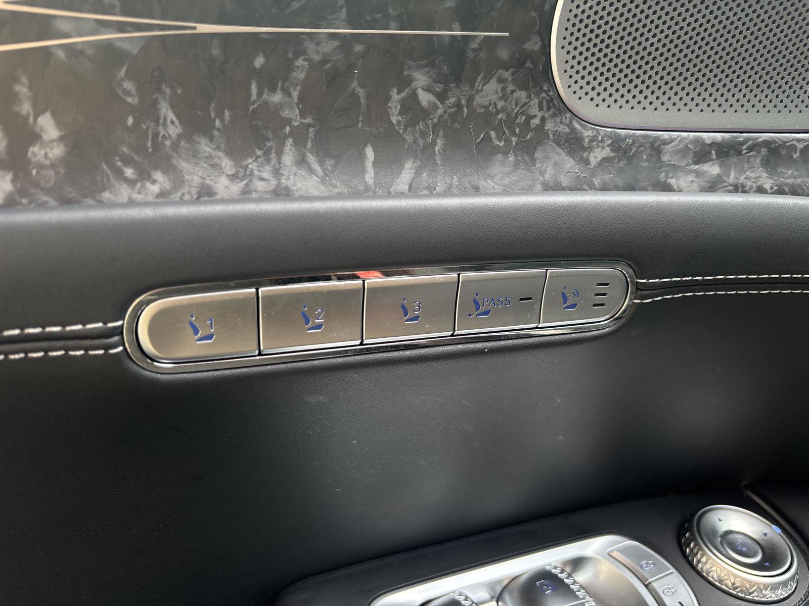 Used 2023 Genesis G90 3.5T AWD/4WD image 12