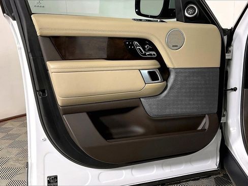 Used 2022 Land Rover Range Rover Westminster Edition image 22