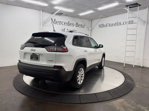 Used 2020 Jeep Cherokee Latitude FWD image 7